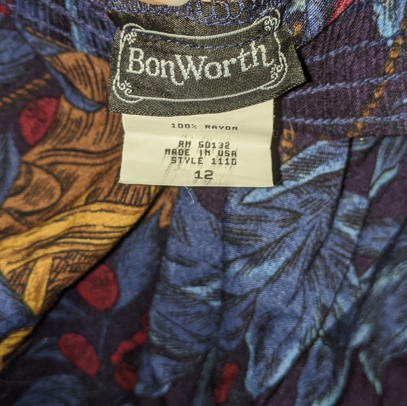 Vintage Patterned Midi Skirt - Picture 4 of 4